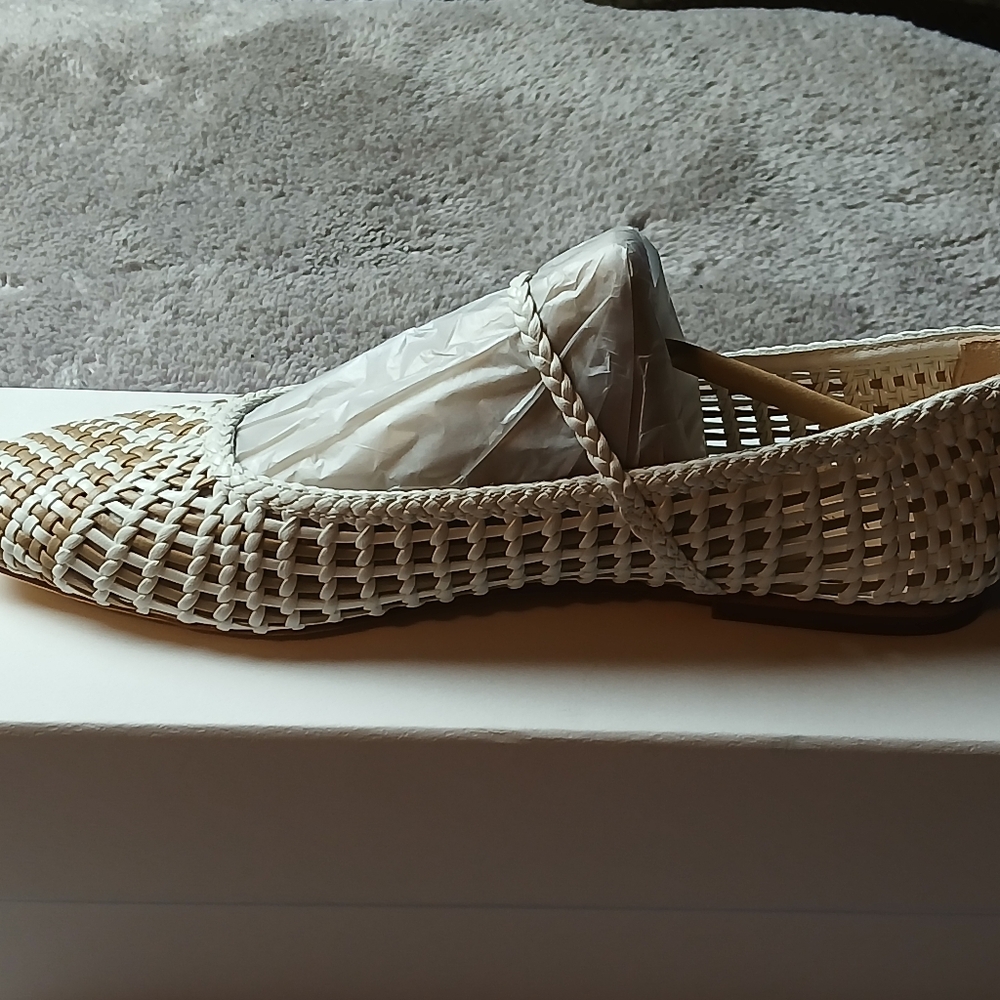 "New Never Worn" Veronica Beard Cream Woven Ballet Flat With Shoe Bag - Picture 3 of 12